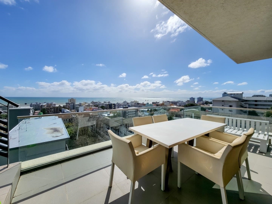 To Let 4 Bedroom Property for Rent in Sea Point Western Cape